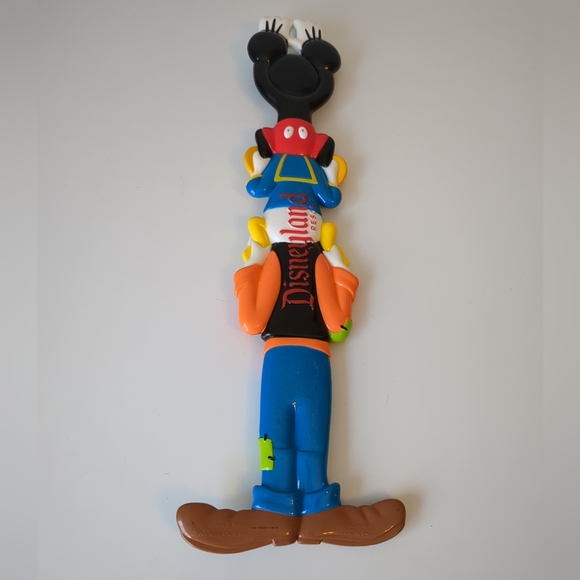 Vintage Walt Disney World Souvenir Back Scratcher Mickey Donald Goofy 15" - Picture 3 of 6